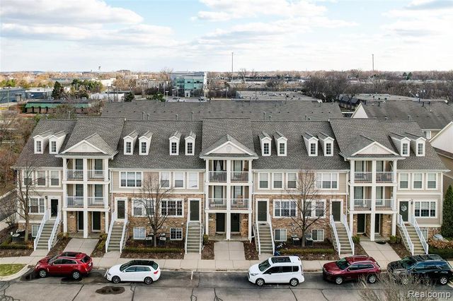 1152 Faulkner, Troy, MI 48083