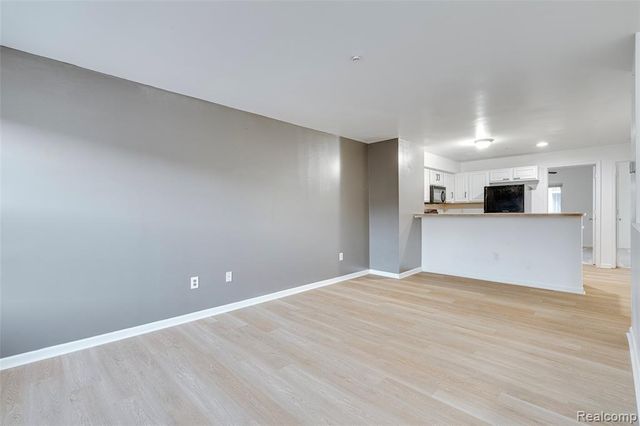 1152 Faulkner, Troy, MI 48083