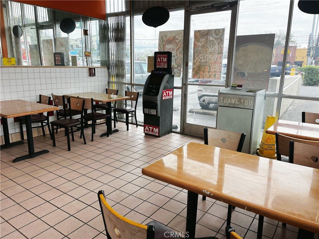 11252 Normandie Ave 101, Los Angeles, CA 90044 — photo 2