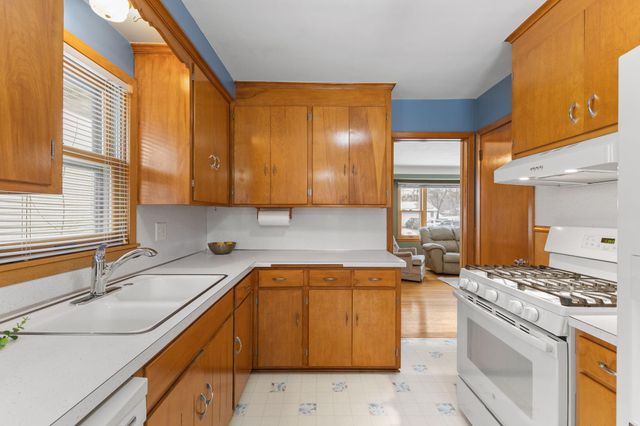 6141 14th Avenue S, Minneapolis, MN 55423