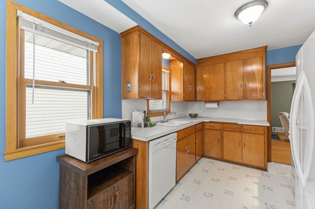 6141 14th Avenue S, Minneapolis, MN 55423