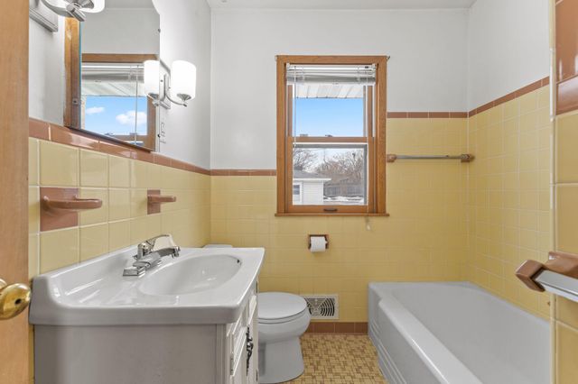 6141 14th Avenue S, Minneapolis, MN 55423