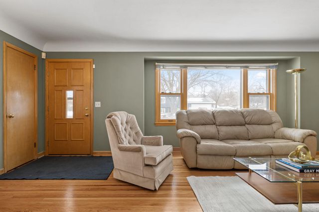 6141 14th Avenue S, Minneapolis, MN 55423