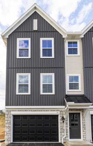 14 MEREDITH WAY, Carlisle, PA 17013