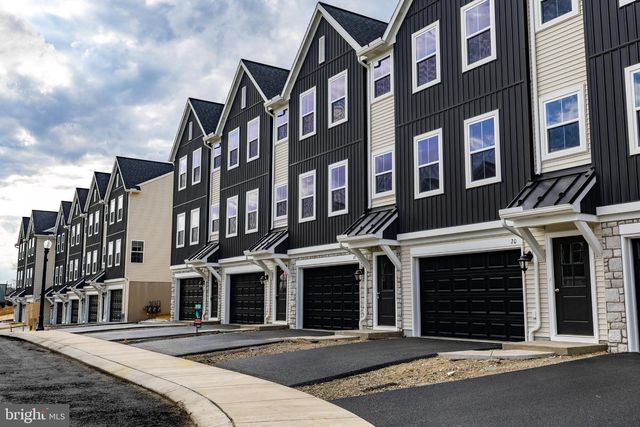 14 MEREDITH WAY, Carlisle, PA 17013