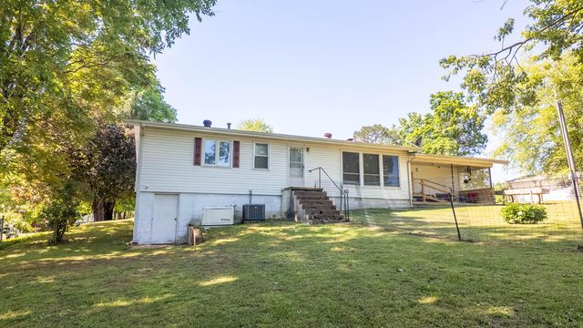 920 Oak Street, Thayer, MO 65791