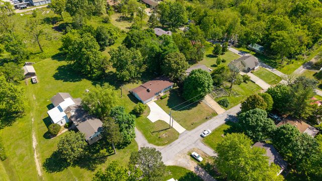 920 Oak Street, Thayer, MO 65791