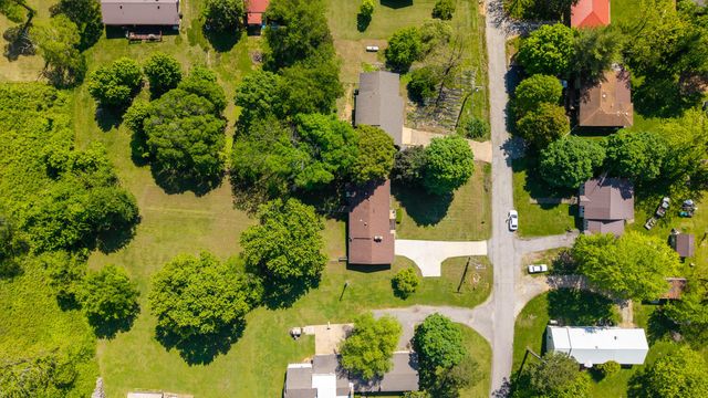 920 Oak Street, Thayer, MO 65791