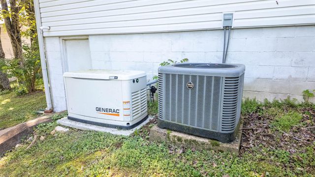 920 Oak Street, Thayer, MO 65791