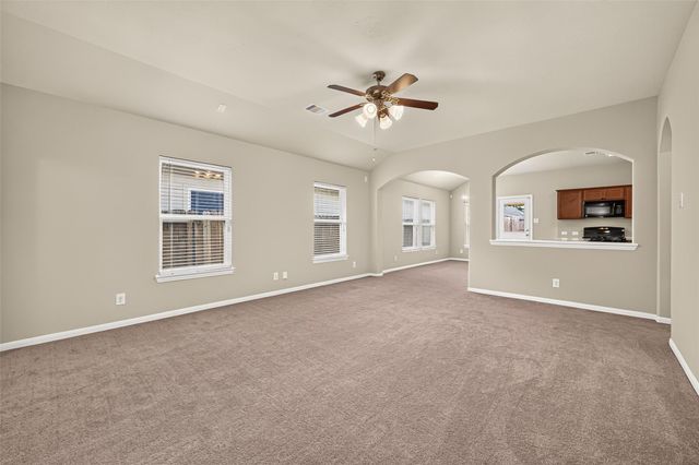 11206 Kingsnorth Drive, Tomball, TX 77375