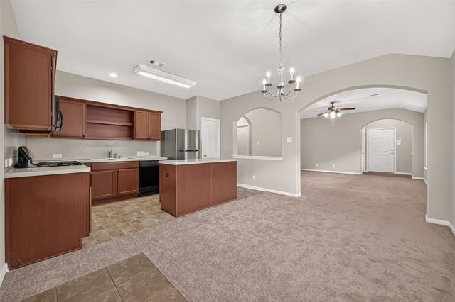 11206 Kingsnorth Drive, Tomball, TX 77375