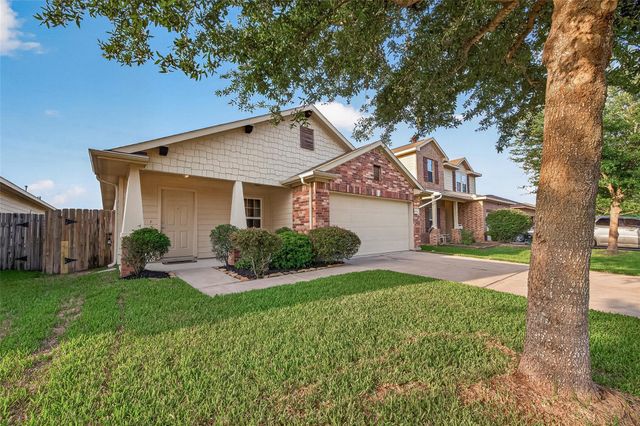 11206 Kingsnorth Drive, Tomball, TX 77375