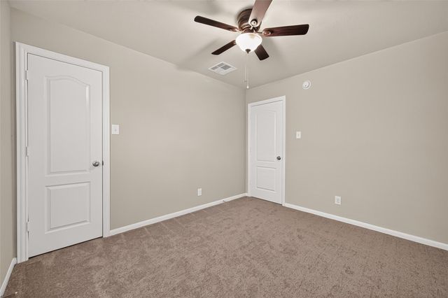 11206 Kingsnorth Drive, Tomball, TX 77375