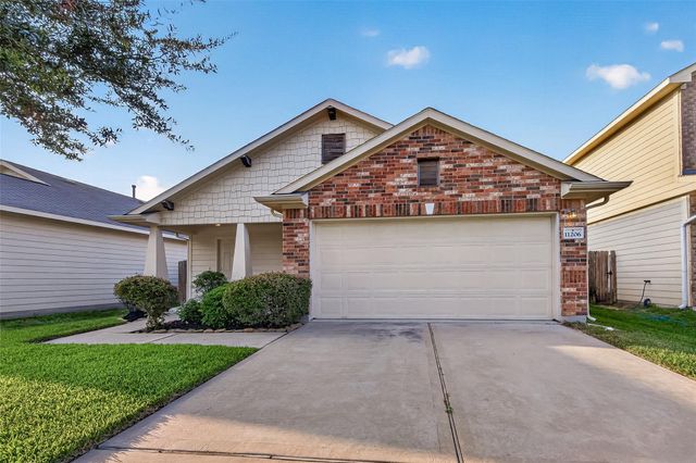 11206 Kingsnorth Drive, Tomball, TX 77375