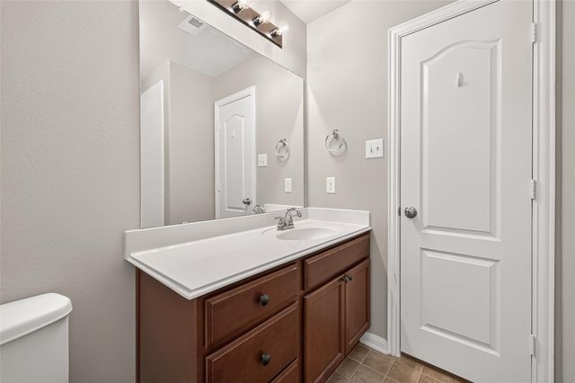 11206 Kingsnorth Drive, Tomball, TX 77375