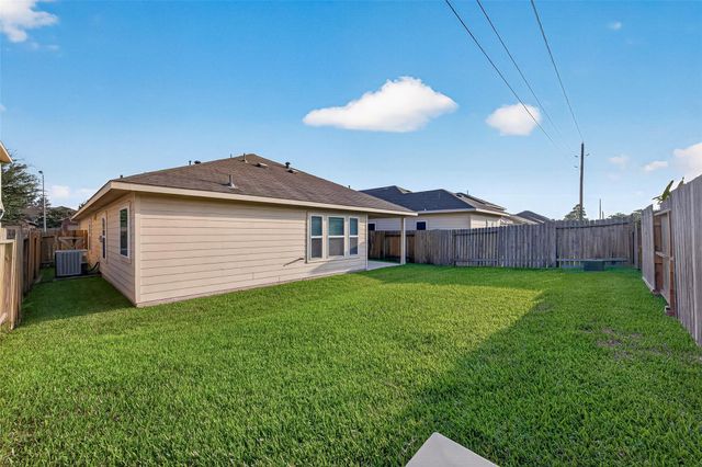 11206 Kingsnorth Drive, Tomball, TX 77375