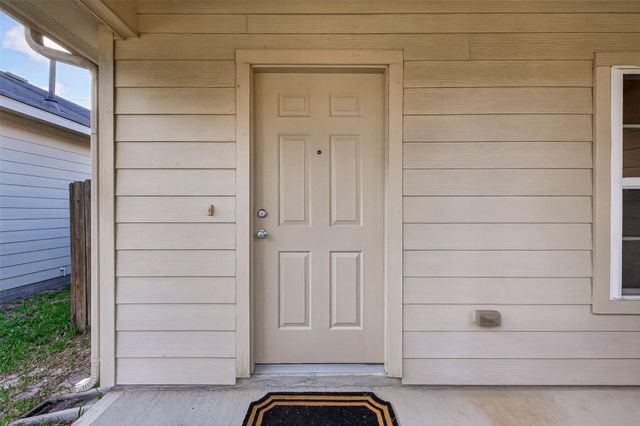 11206 Kingsnorth Drive, Tomball, TX 77375