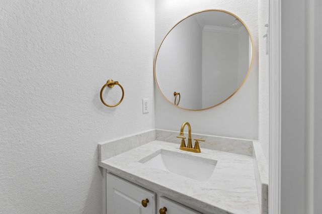 10822 Wysall Cliff Court, Houston, TX 77064
