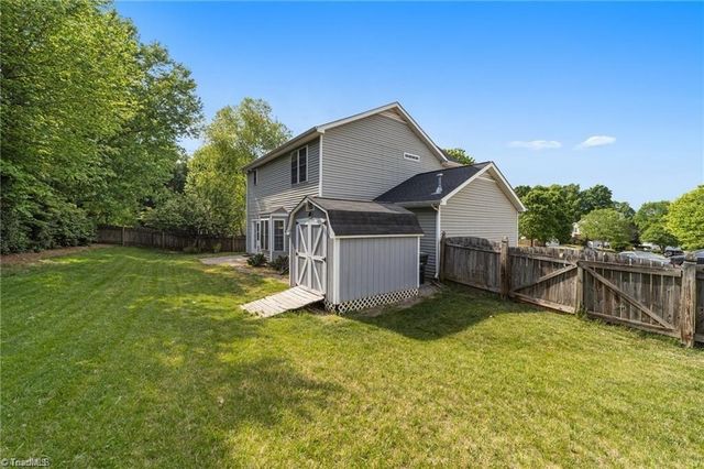 900 Biloxi Avenue, Kernersville, NC 27284