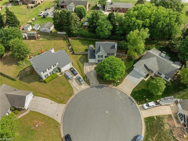 900 Biloxi Avenue, Kernersville, NC 27284