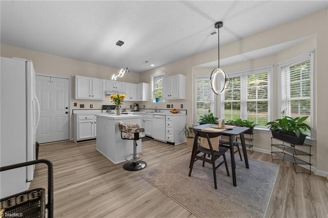 900 Biloxi Avenue, Kernersville, NC 27284