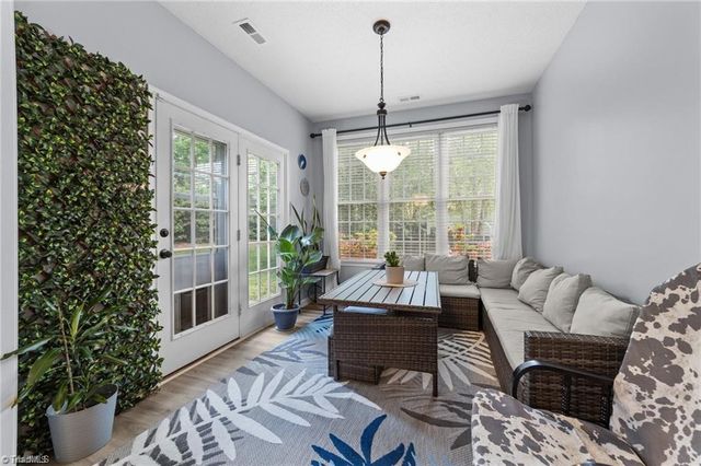 900 Biloxi Avenue, Kernersville, NC 27284