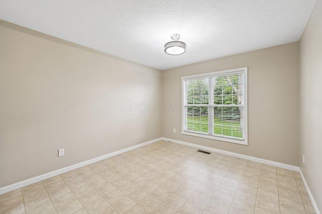 5138 Country Place Lane, Plain City, OH 43064