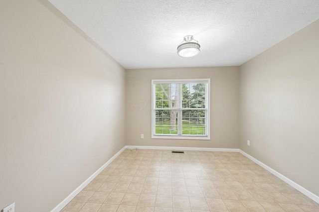 5138 Country Place Lane, Plain City, OH 43064