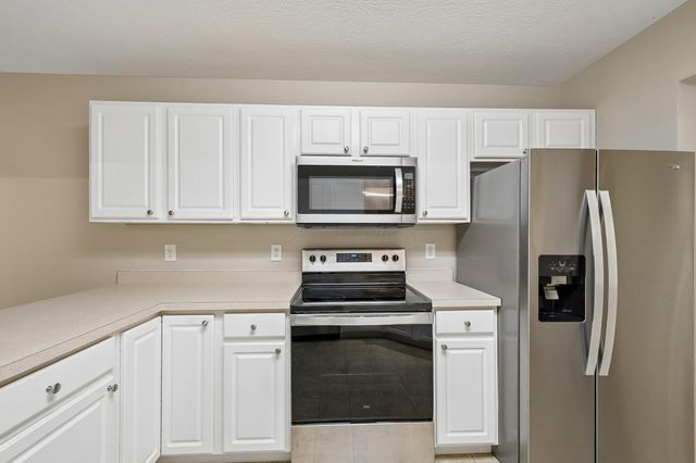 5138 Country Place Lane, Plain City, OH 43064