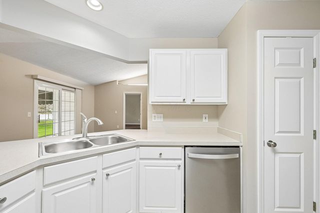 5138 Country Place Lane, Plain City, OH 43064