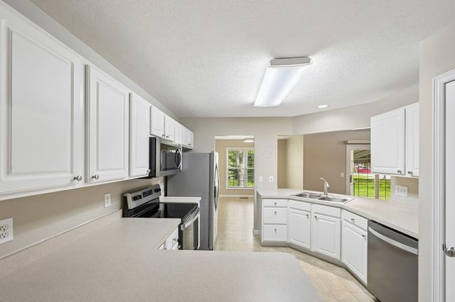 5138 Country Place Lane, Plain City, OH 43064