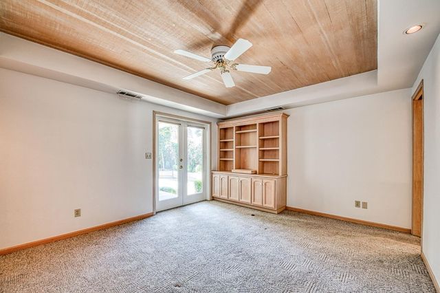 6561 N Thorne Avenue, Fresno, CA 93711