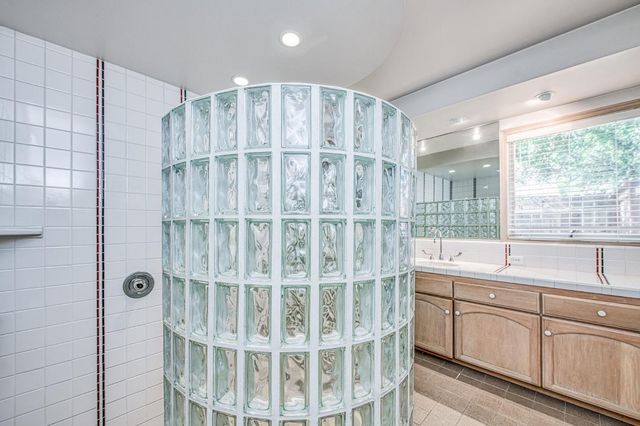 6561 N Thorne Avenue, Fresno, CA 93711