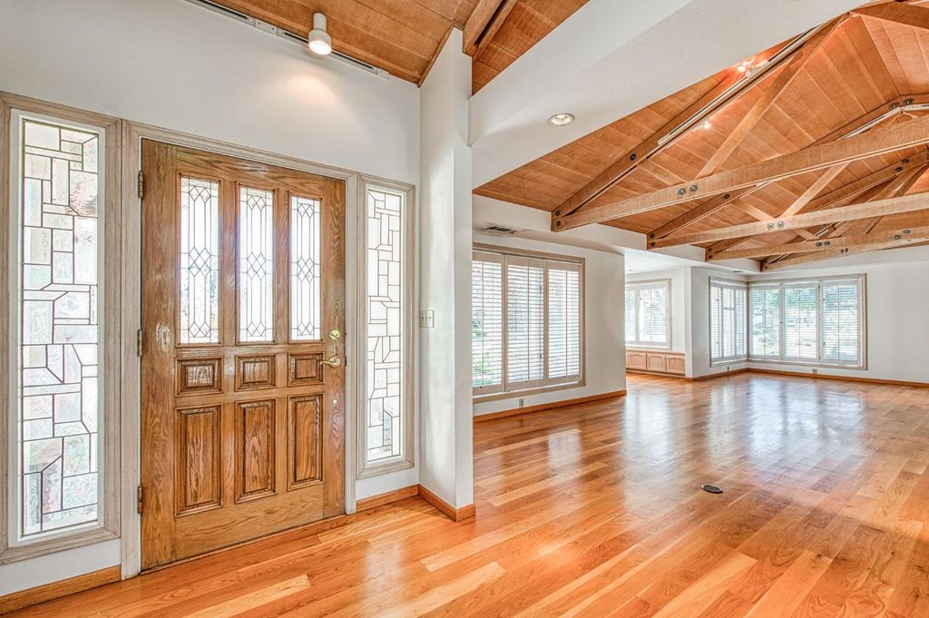 Image 5 of property listing at 6561 N Thorne Avenue, Fresno, CA 93711