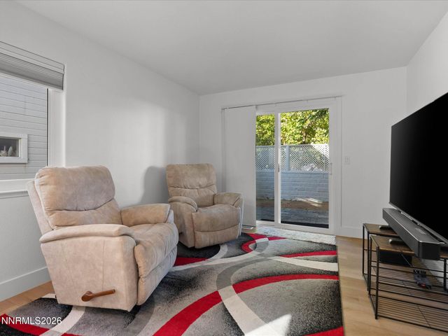 7570 Lighthouse Lane, Reno, NV 89511