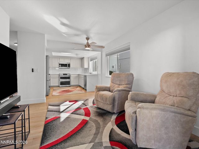7570 Lighthouse Lane, Reno, NV 89511