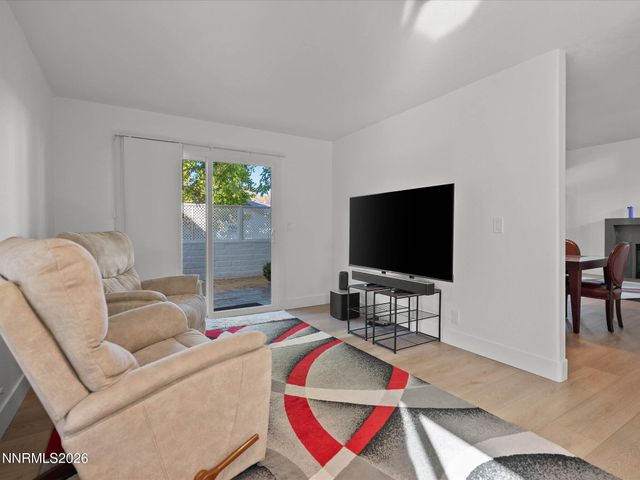 7570 Lighthouse Lane, Reno, NV 89511