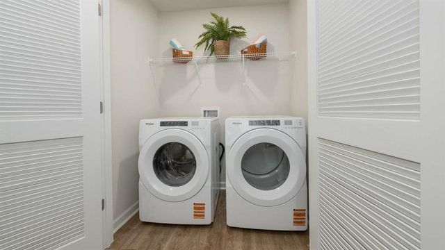 2072 Crossing Road, Stone Mountain, GA 30088