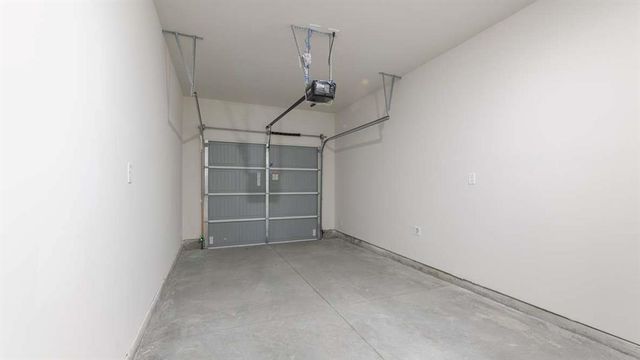 2072 Crossing Road, Stone Mountain, GA 30088