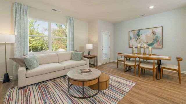 2072 Crossing Road, Stone Mountain, GA 30088