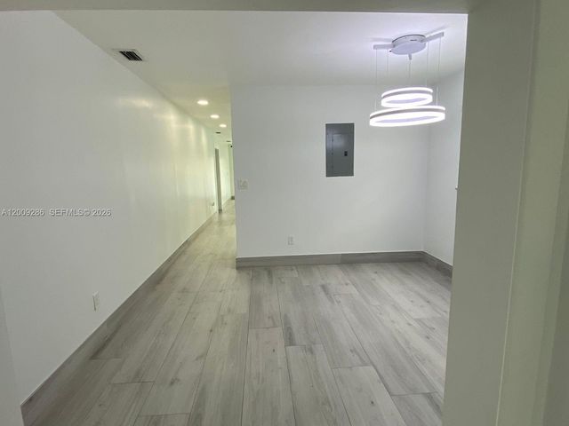 403 SW 89th Pl, Miami, FL 33174