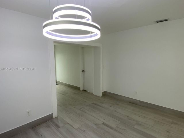 403 SW 89th Pl, Miami, FL 33174