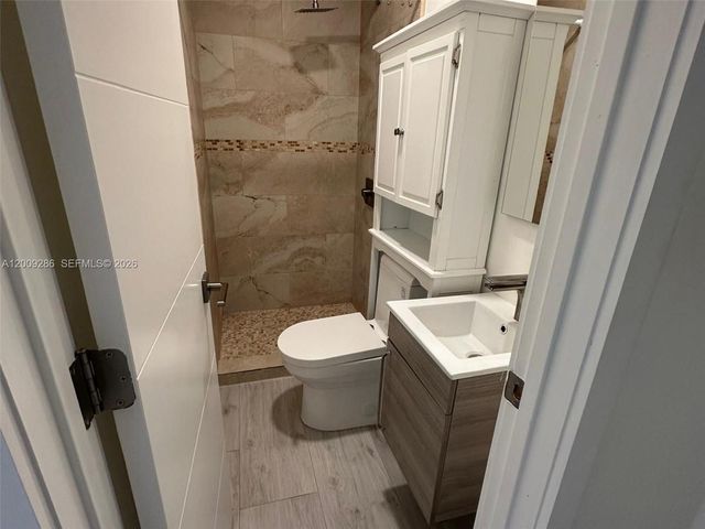 403 SW 89th Pl, Miami, FL 33174