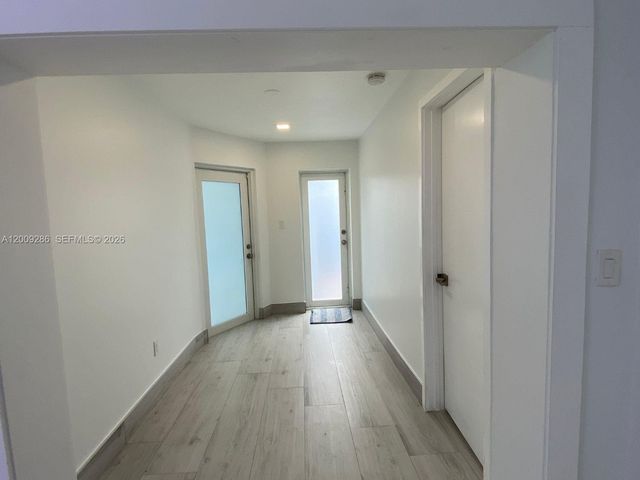 403 SW 89th Pl, Miami, FL 33174