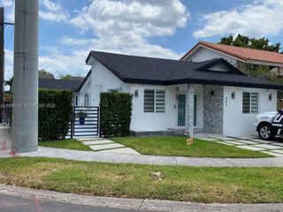403 SW 89th Pl, Miami, FL 33174