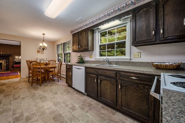 60 Robin Ridge Drive, Madison, CT 06443