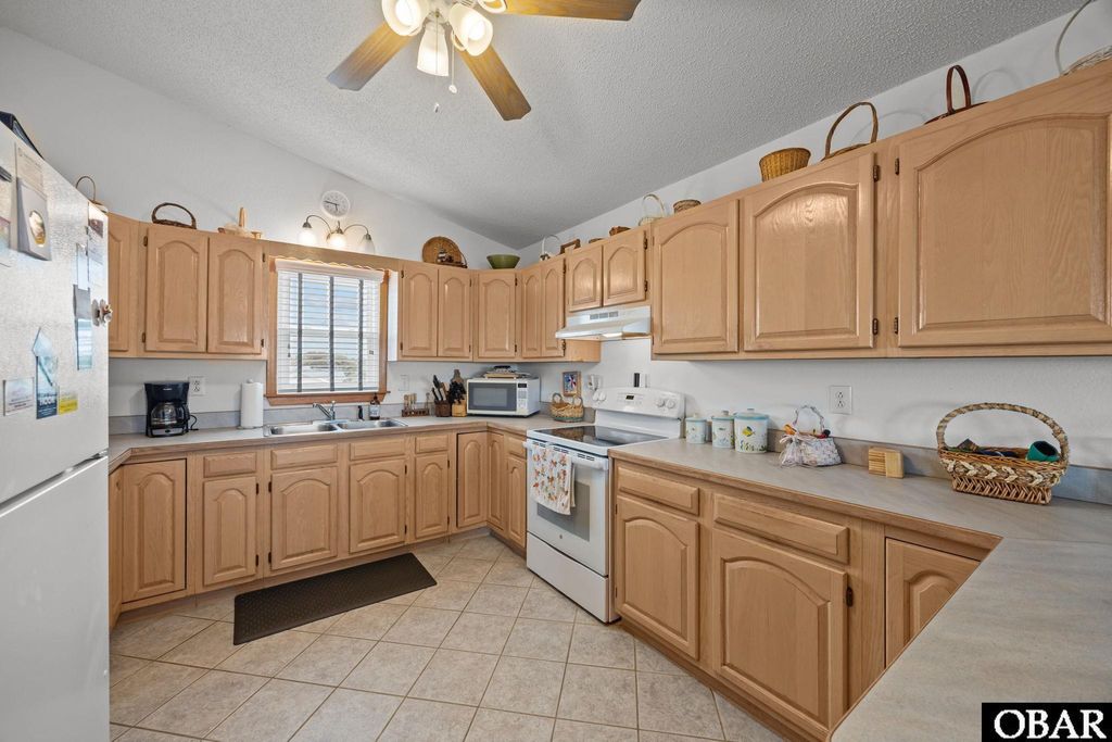 Image 21 of property listing at 4901 Lindbergh Avenue Lot 4001, Kitty Hawk, NC 27949