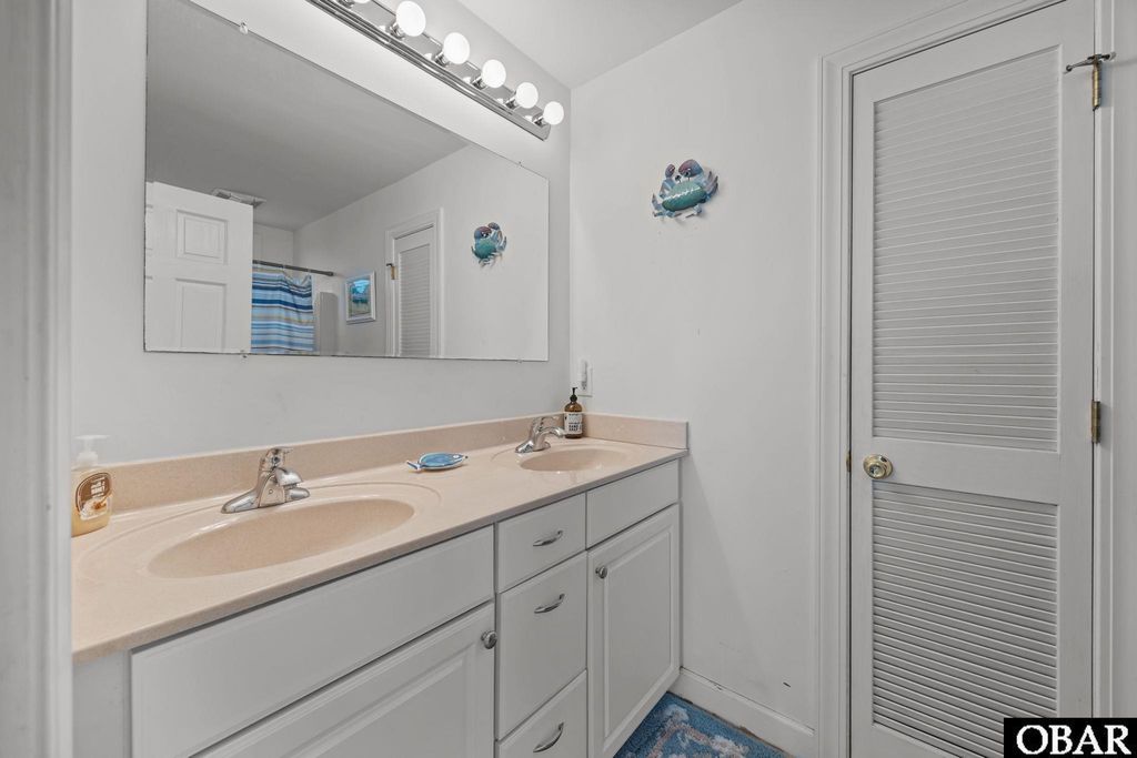 Image 27 of property listing at 4901 Lindbergh Avenue Lot 4001, Kitty Hawk, NC 27949