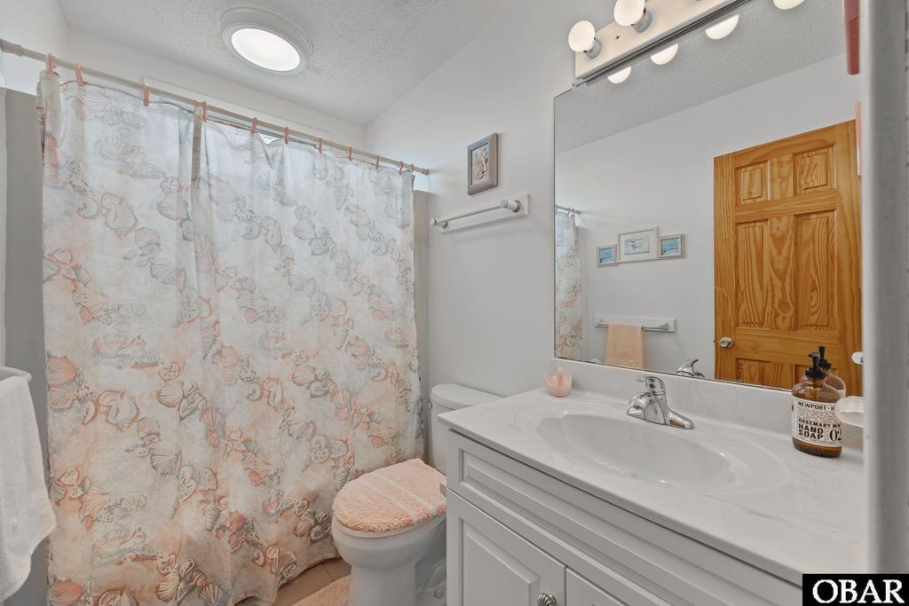 Image 32 of property listing at 4901 Lindbergh Avenue Lot 4001, Kitty Hawk, NC 27949