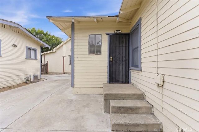 1107 Mahanna, Long Beach, CA 90813